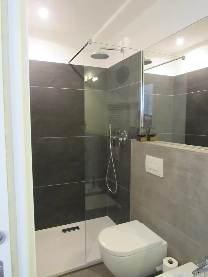 Make A Wish - Near The Center With Private Parking Apartment Como Italy